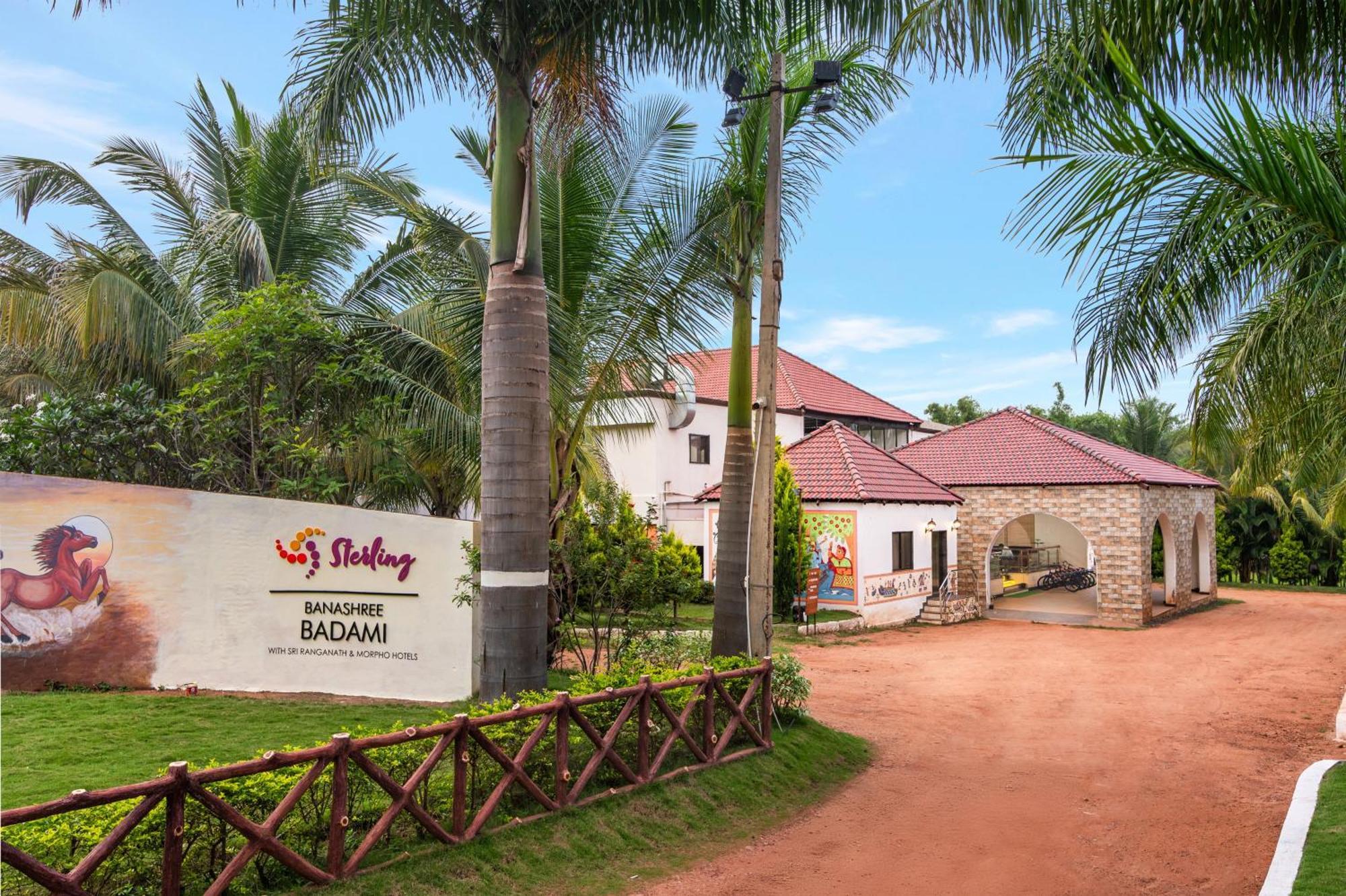 Sterling Banashree Badami Hotel Bagian luar foto